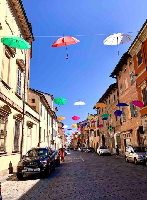 Mansarda Con Vista In Centro A Piacenza Exterior foto